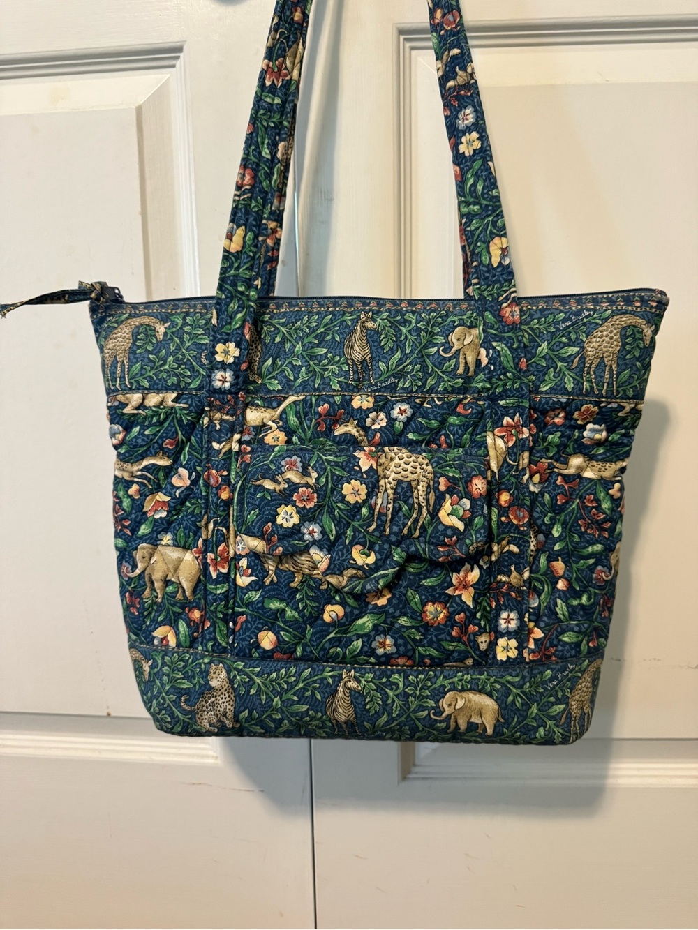 Vera Bradley Quilted green Floral Safari Tote Bag with zipper Multiple Pockets